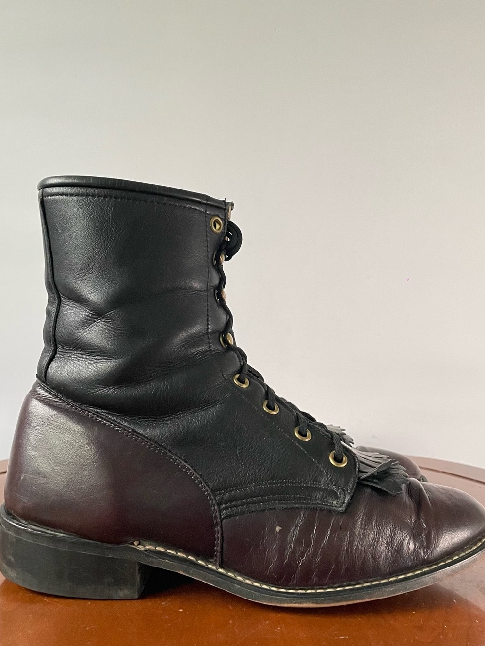 vintage Laredo two-toned leather roper boots | US 8.5